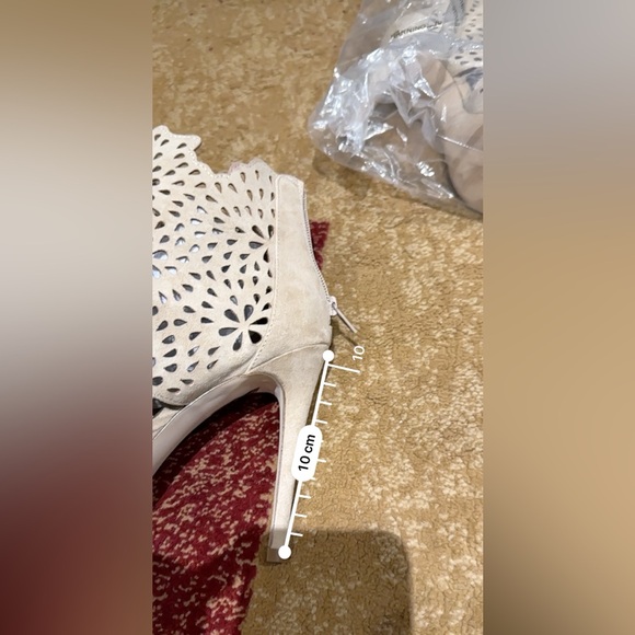 Aldo - heels - Picture 2 of 3